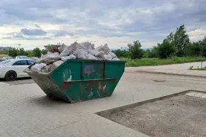Контейнер за извозване на строителни отпадъци кърти дум