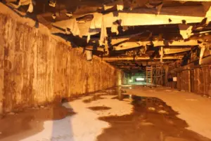 Подлез в строеж