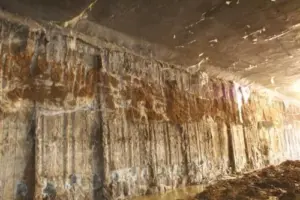 Къртена стена